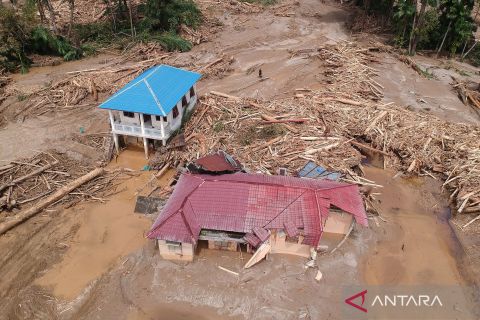 Kerusakan meluas di Aek Garoga akibat banjir bandang, BPBD: 43 korban meninggal