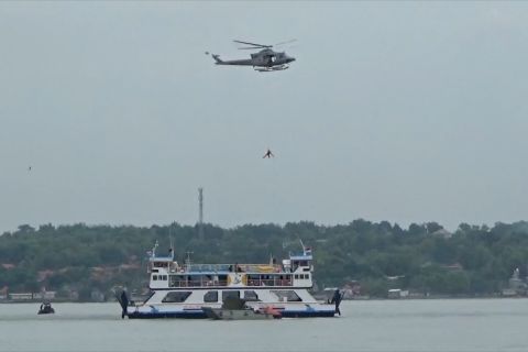 Koarmada RI gelar latihan kesiapsiagaan operasional di Selat Madura