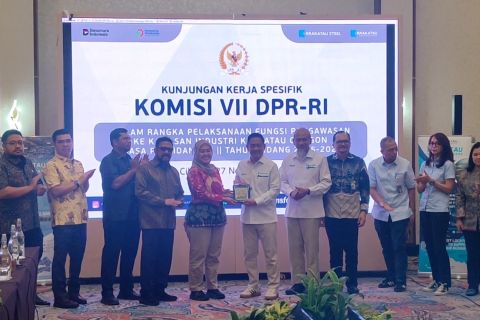 Komisi VII kawal efektivitas distribusi industri lewat kereta logistik