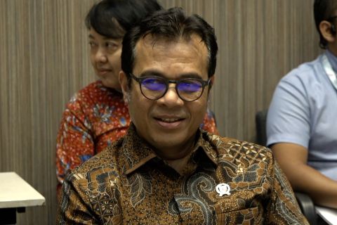 Wamen Nezar ungkap 1.502 permohonan informasi pada tahun 2024-2025