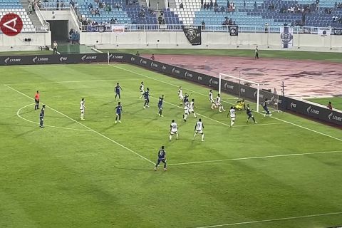 Arema FC kembali telan kekalahan di kandang saat menjamu Persija