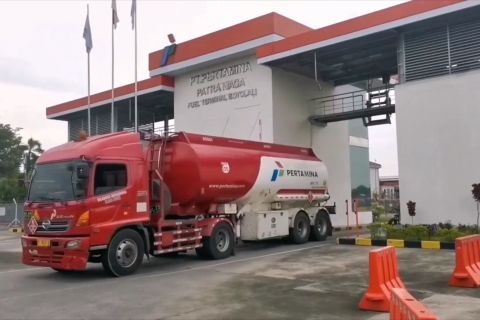 Pertamina raup laba Rp54 triliun, Komisi XII percepat RUU Migas