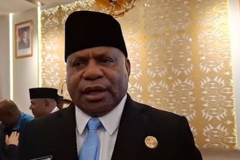 Gubernur Fakhiri ingatkan faskes di Papua tak boleh tolak pasien