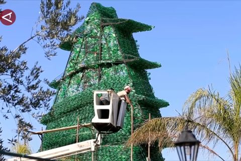 Seniman Lebanon catatkan rekor dunia melalui karya plastik daur ulang