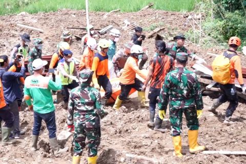 Tiga korban longsor di Banjarnegara ditemukan, total enam meninggal