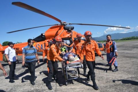 Basarnas evakuasi korban dari Solok