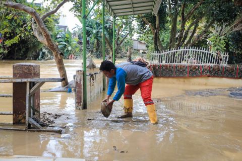 Pusdalops: 704 korban luka dan 91 orang  hilang di bencana Sumut