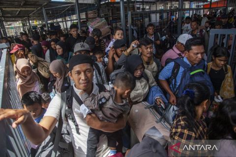 Pergerakan penumpang kapal di Batam meningkat saat libur Natal