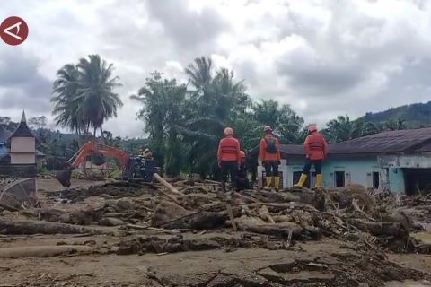 Tim gabungan masih cari 67 korban banjir hilang di Palembayan, Agam