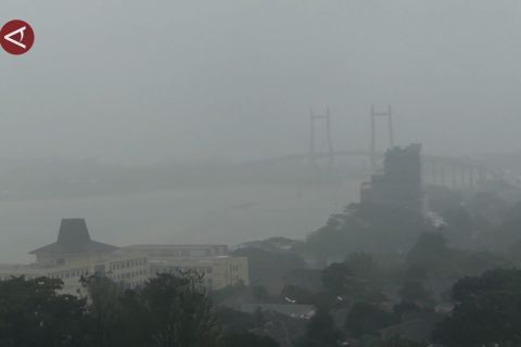 BMKG ingatkan potensi hujan ekstrem saat Natal dan Tahun Baru