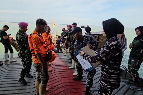 Dua ton bantuan untuk Aceh Tamiang didistribusikan kapal nelayan