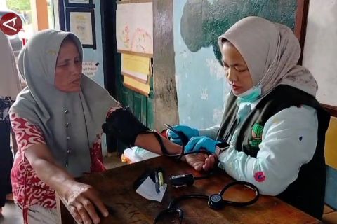 Kemenhut buka posko kesehatan di daerah penyangga kawasan di Sumbar