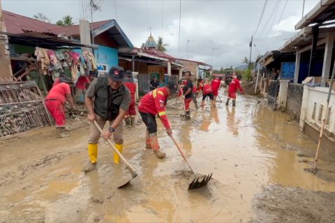 Kemenhut kirim Manggala Agni bantu warga terdampak banjir Sumatera