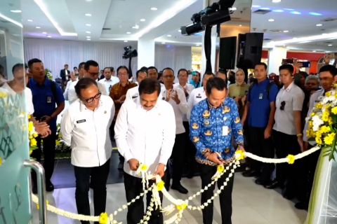 Menteri Imipas resmikan layanan imigrasi di pusat perbelanjaan Solo