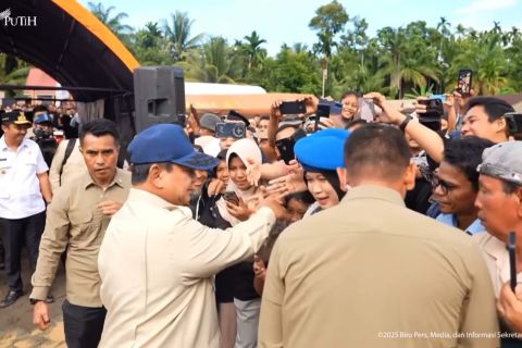 Prabowo pastikan hunian sementara di Agam Sumbar selesai dalam sebulan
