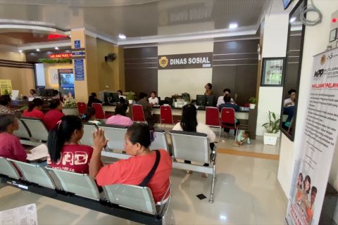 Praktis, belasan ribu orang manfaatkan Mal Pelayanan Publik di Kupang