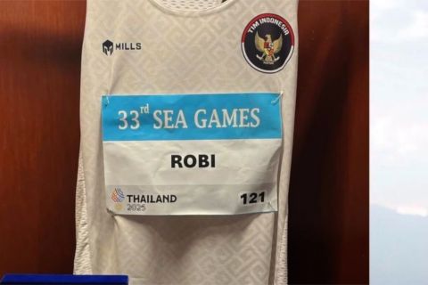Robi Syianturi lelang jersei &ldquo;emas&rdquo;  SEA Games 2025 untuk Sumatera