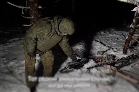 Rusia rilis video puing-puing drone yang mengarah ke rumah Putin