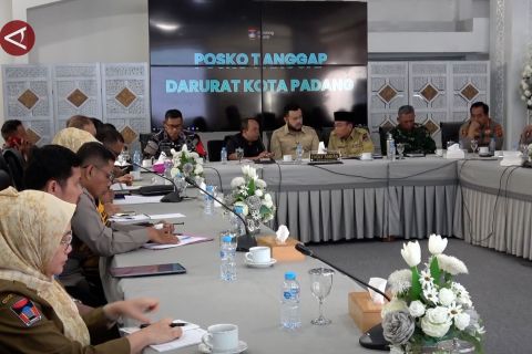 Masa tanggap darurat Padang diperpanjang hingga dua minggu