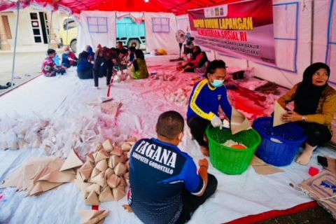 Status 26 kab/kota masih tanggap darurat, dapur umum tetap beroperasi