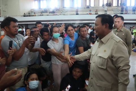 Tinjau Tapanuli Tengah, Presiden: Pengiriman bantuan jadi prioritas