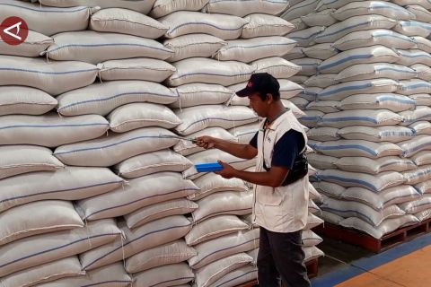 Jelang Natal & tahun baru, Bulog Madiun pastikan stok beras mencukupi