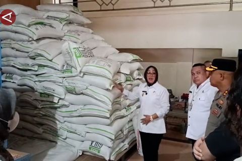 Pastikan stok pangan aman jelang Natal, Pemkot Ambon sidak distributor