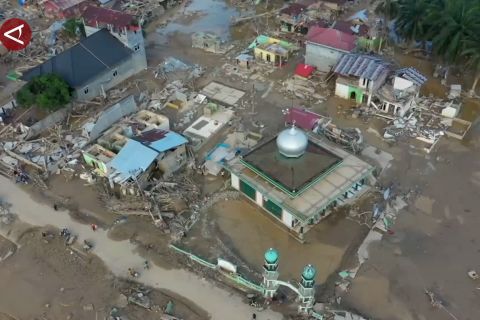 Terkini, BNPB catat korban jiwa bencana di Sumatera capai 1.090 orang