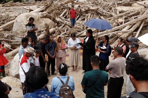 Gereja HKBP Tapanuli Tengah gelar upacara penguburan tanpa jenazah
