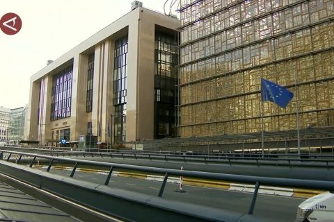 Uni Eropa jatuhkan sanksi untuk 41 &ldquo;kapal bayangan&rdquo; Rusia