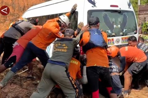 Update bencana Sibolga-Tapteng, Tim SAR masih cari 177 korban hilang