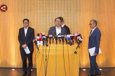 Kebakaran di Hong Kong: 13 ditangkap, bahan bangunan diduga jadi sebab