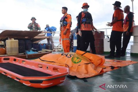Hari ke-12 pencarian WN Spanyol yang hilang akibat kapal tenggelam, tim SAR temukan satu jenazah