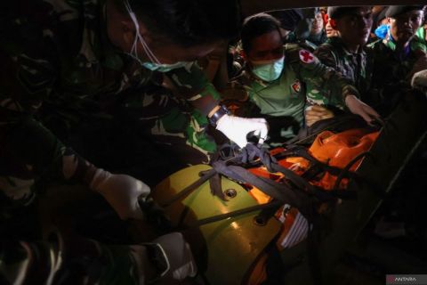 Hari keenam pencarian korban kecelakaan pesawat ATR 42-500, Tim SAR berhasil temukan delapan jenazah