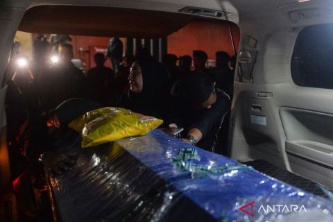 Jenazah korban kecelakaan pesawat ATR 42-500 tiba di Jakarta