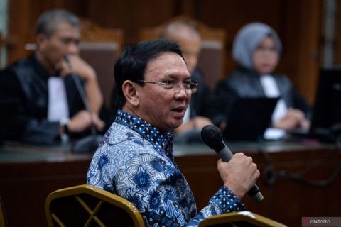 Ahok disidang sebagai saksi dalam kasus korupsi tata kelola minyak mentah