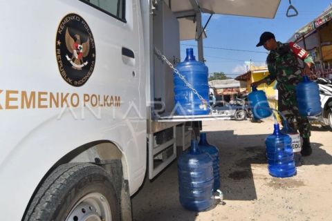 Pelayanan mobil penjernih air Kemenko Polkam