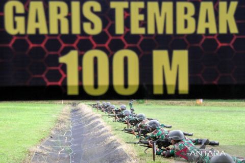 Aksi tegang prajurit Marinir TNI AL di lapangan tembak internasional Surabaya, ini tujuan besarnya
