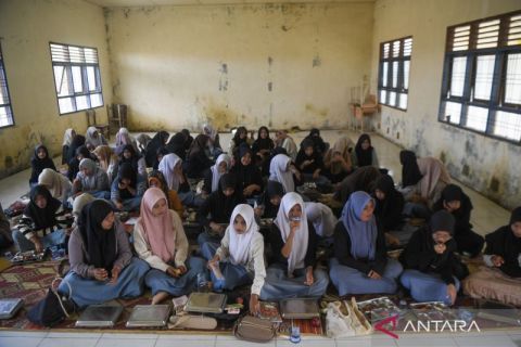 Distribusi MBG ke sekolah terdampak bencana di Aceh Utara