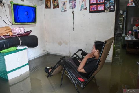 Banjir rendam 20 RT di Jakarta, ketinggian capai 1,5 meter