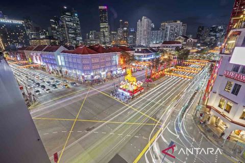 Pernak-pernik Kuda Api jelang perayaan Tahun Baru Imlek di sejumlah negara