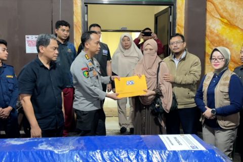 Jenazah pegawai KKP korban pesawat ATR 42-500 diserahkan ke keluarga