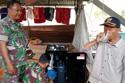 Mesin air bersih Kemhan segarkan dahaga pengungsi di Aceh Tengah