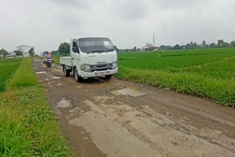 Pemprov Banten gelontorkan Rp164 miliar untuk bangun jalan desa