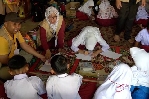 UIN Bukittinggi pulihkan trauma bencana melalui art healing