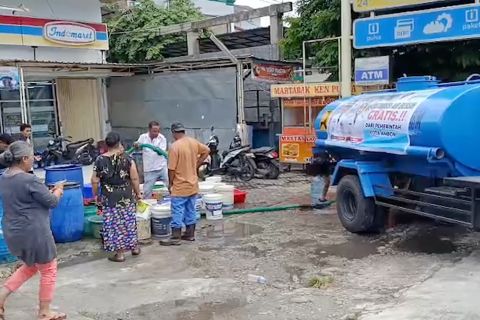 Ambon krisis air bersih, mobil tangki dikerahkan