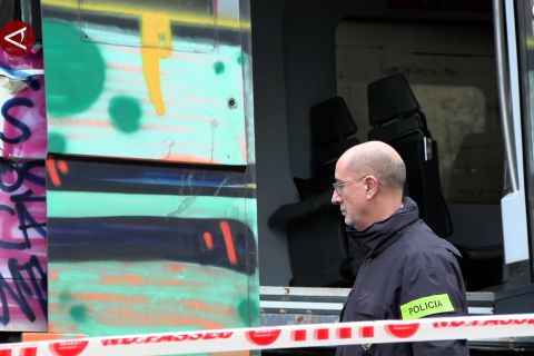 Kecelakaan kereta kembali terjadi di Spanyol di dua lokasi berbeda