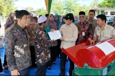 Pemkot Pontianak salurkan 60 sarana pertanian untuk ketahanan pangan