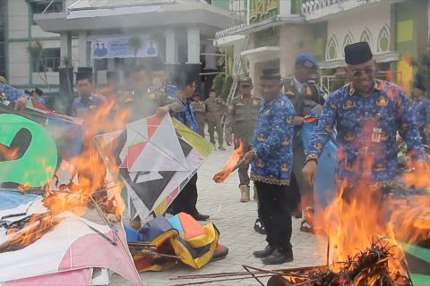 Pontianak beri sanksi pemblokiran KTP kepada pelanggar Perda layangan