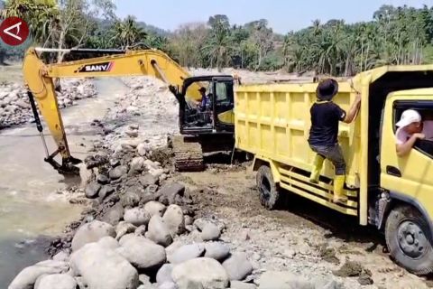 Pemkab Agam percepat normalisasi sungai untuk cegah banjir susulan